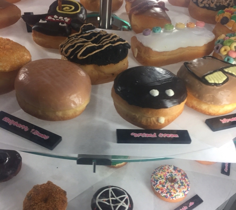 Voodoo Doughnut - Los Angeles, CA