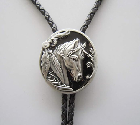 Wild Time Fashion - Herriman, UT. Western Horse Head Bolo Tie Necklace