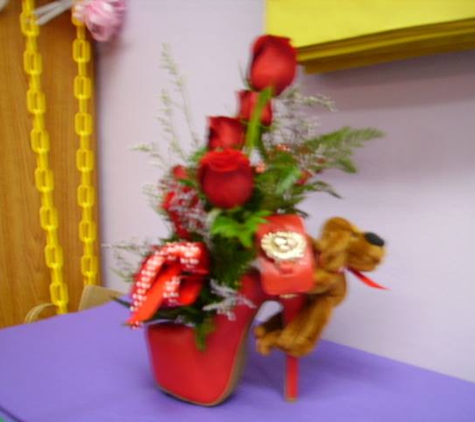 Jk Flowers & Gift Baskets - Belleair Bluffs, FL