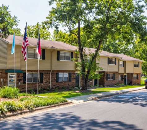 Booker Creek Townhouse Apartments - Chapel Hill, NC