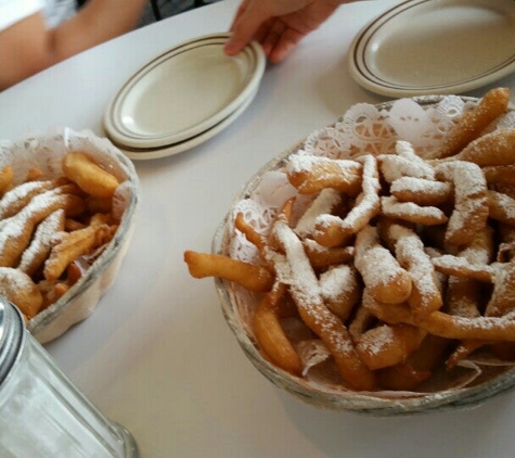 Chez Beignets - Houston, TX