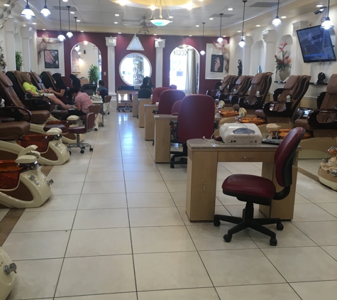 Nail world & spa - Hacienda Heights, CA