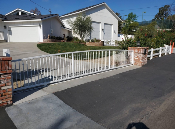 Irvine Fence Inc - Anaheim, CA