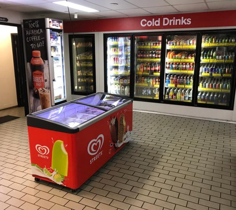 Mobil Moranbah Auto Service Centre - Moranbah, QLD. More then 200 varieties of cold drink