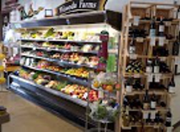 Waseda Farms Market - De Pere, WI