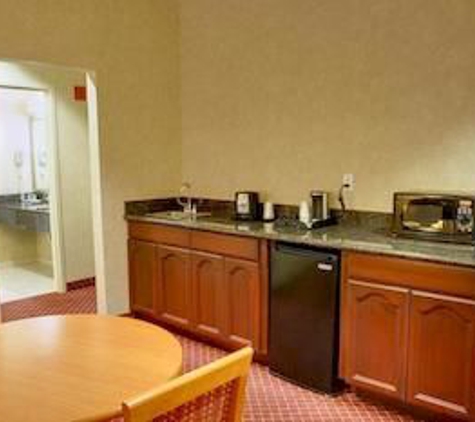 Best Western Plus Media Center Inn & Suites - Burbank, CA