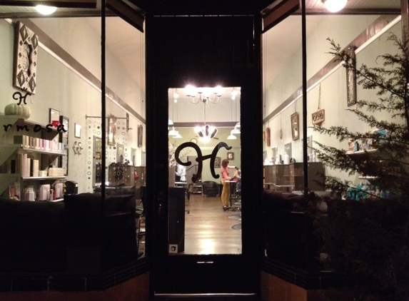 Hermosa Salon - Berkeley, CA