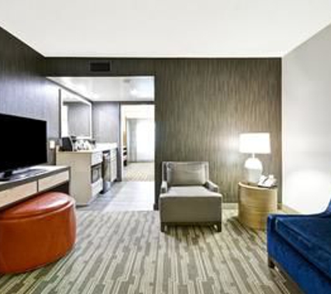 Embassy Suites by Hilton Charlotte - Charlotte, NC