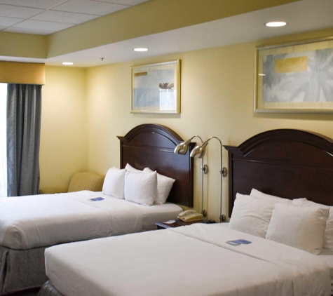 Comfort Inn & Suites Tavares North - Tavares, FL