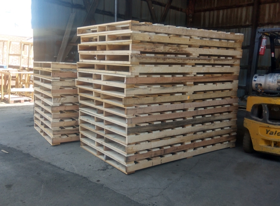 Pallet Recovery - Denver, CO. Custom pallets available