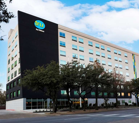 Tru by Hilton Dallas Market Center - Dallas, TX