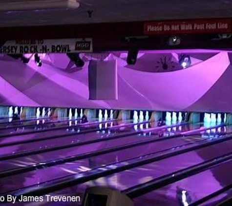 Diversey River Bowl - Chicago, IL