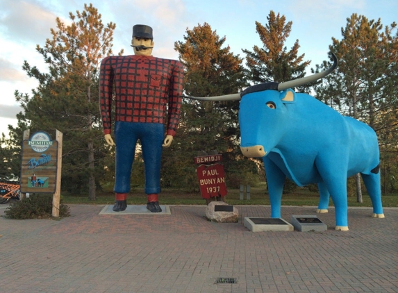 Paul Bunyan and Babe the Blue Ox - Bemidji, MN