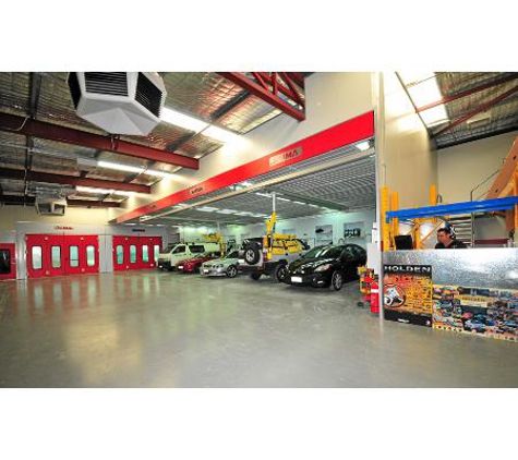 J & M Smash Repairs - Malaga, WA