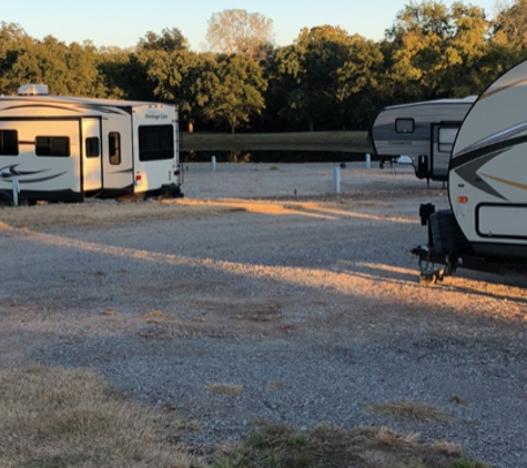 Whitetail Woods RV Park - Stillwater, OK