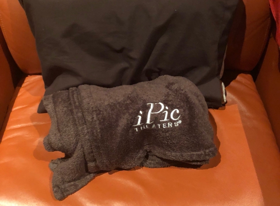 IPic Theaters - Rockville, MD