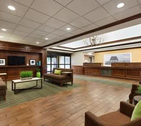 Hampton Inn - Farmingville, NY