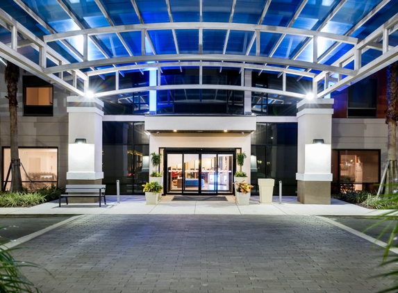 Holiday Inn Express & Suites Lakeland South - Lakeland, FL