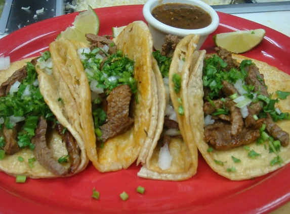 Lola's Mexican Resytaurant - Cherokee, OK