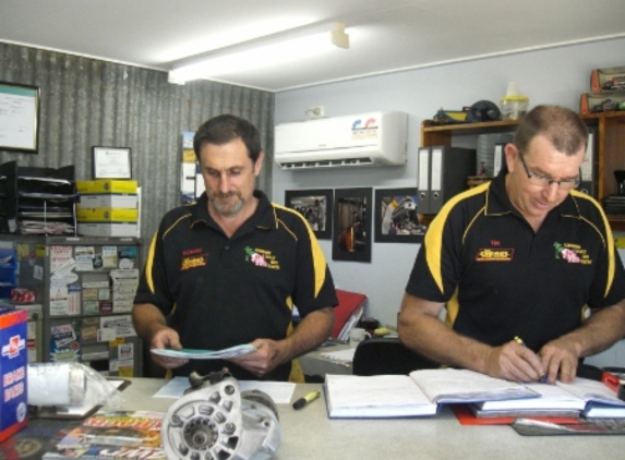 Sunshine Coast 4WD Centre. When you come into SSC4WD you will speak with one of the owners!