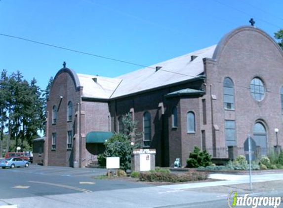 St Luke Catholic Church - Woodburn, OR