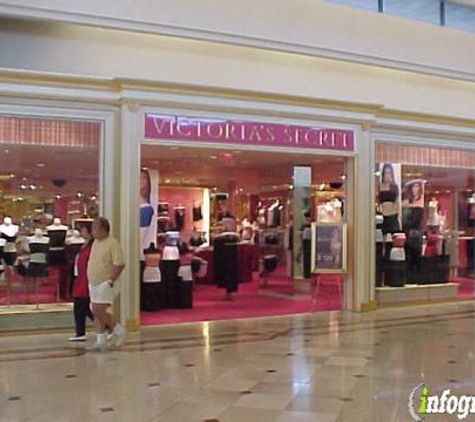 Victoria's Secret & PINK by Victoria's Secret - Daly City, CA