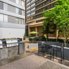Lenox Club Apartments
