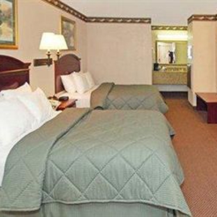 Econo Lodge - Grenada, MS