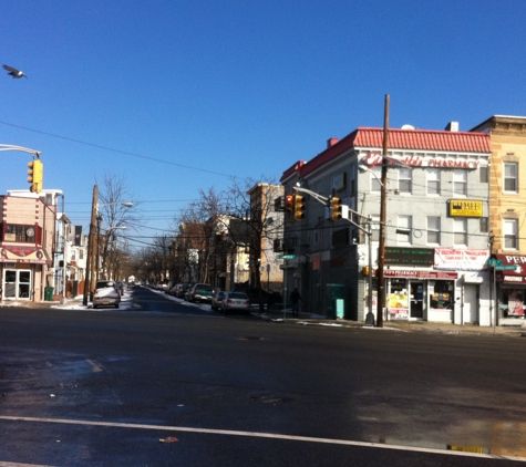 Giannotto's Pharmacy - Newark, NJ. RIGHT OFF BLOOMFIELD AVE. NEWARK,NJ 07107