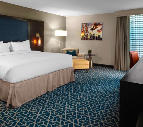 DoubleTree by Hilton Hotel Arlington DFW South - Arlington, TX