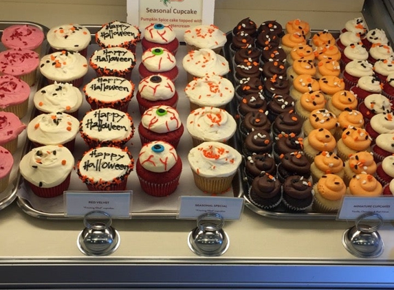 SusieCakes- Manhattan Beach - Manhattan Beach, CA