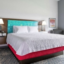 Hampton Inn & Suites Pittsburgh New Stanton - Hotels