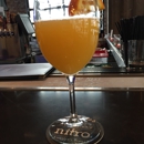 Henry's Tavern - Restaurants