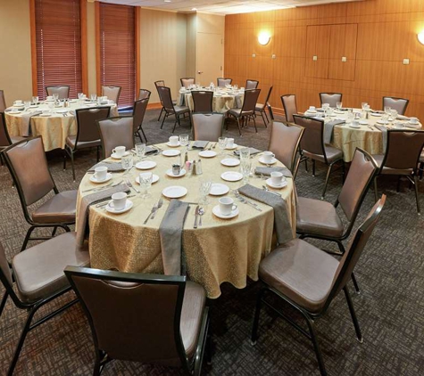 DoubleTree by Hilton Akron Fairlawn - Fairlawn, OH