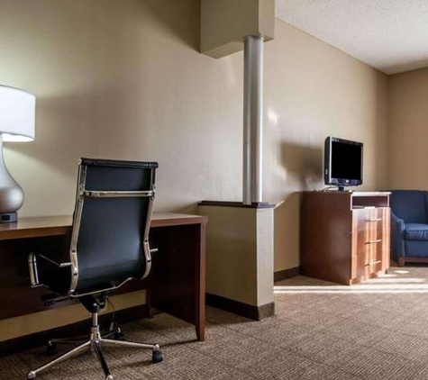 Comfort Suites Central/I-44 - Tulsa, OK