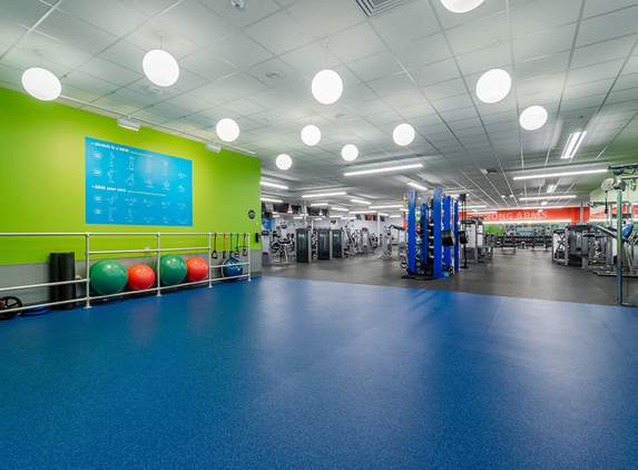 Blink Fitness - Anaheim, CA