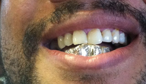 Gold Teeth Specialists - Louisville, KY