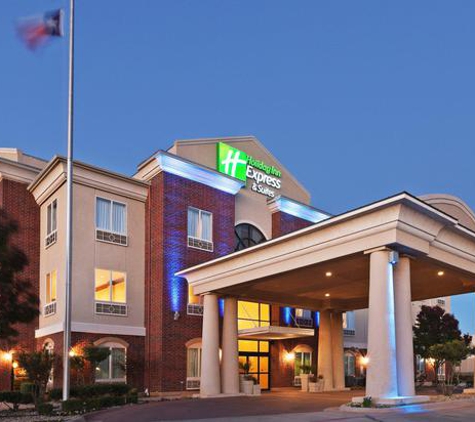 Holiday Inn Express & Suites Abilene - Abilene, TX