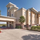 La Quinta Inn & Suites by Wyndham Mathis
