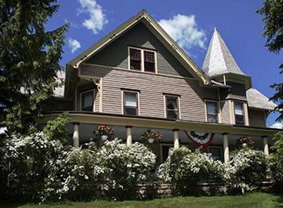 Margaretville Mountain Inn Bed & Breakfast - Margaretville, NY