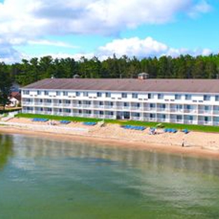 Bridge Vista Beach Hotel & Convention Center - Mackinaw City, MI