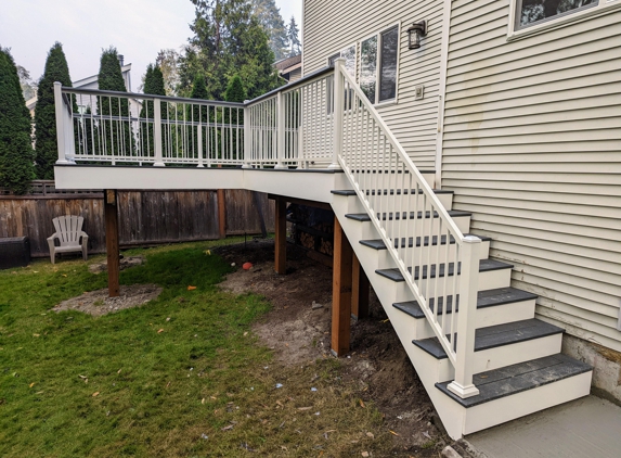 Legacy Decking - PVC & Composite - Marysville, WA