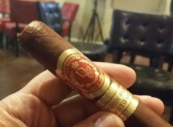 The Neighborhood Humidor Inc - Miami, FL