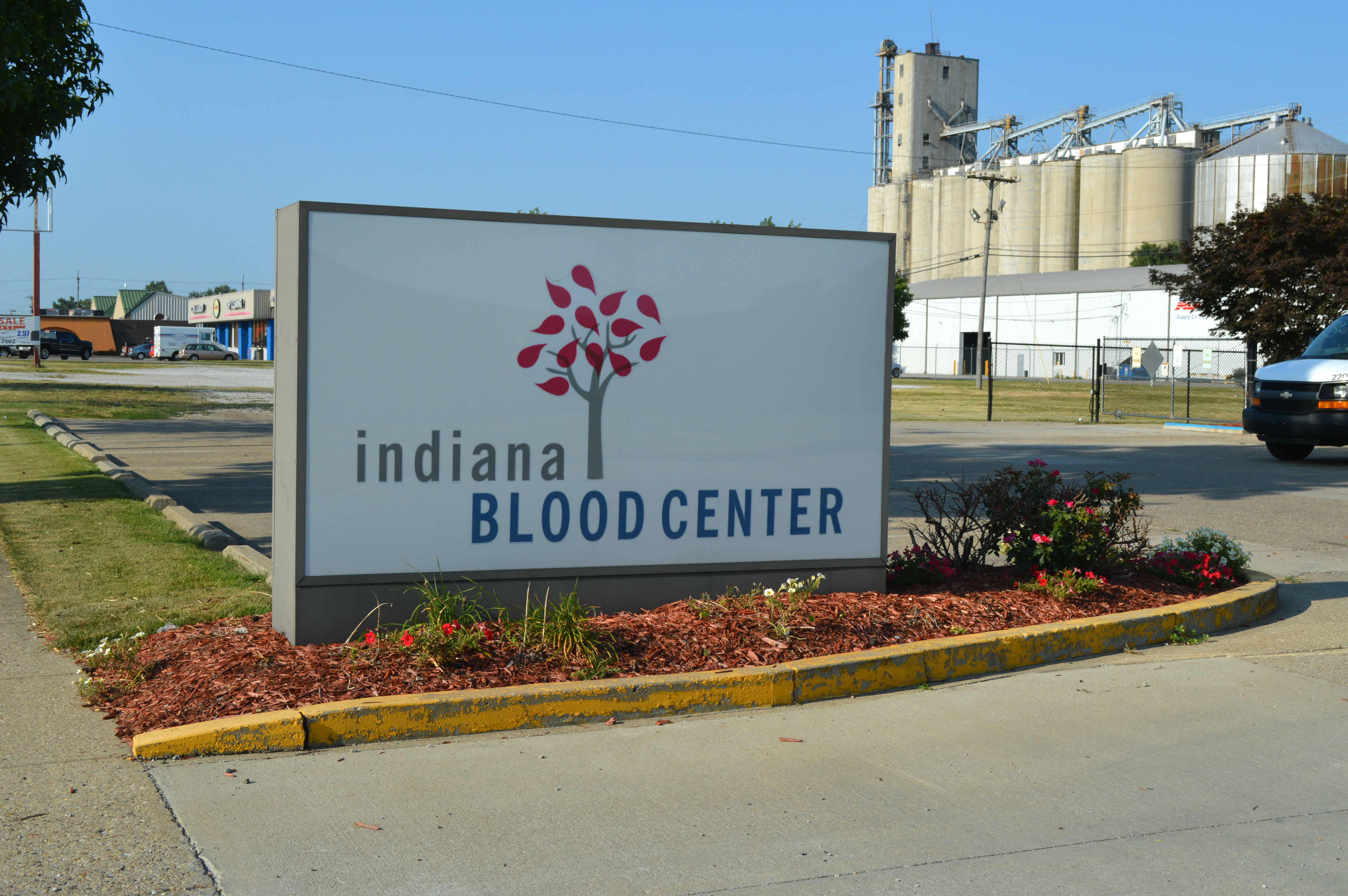 Versiti Blood Center of Indiana 2021 S 3rd St, Terre Haute, IN 47802