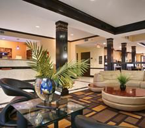 Best Western Plus Addison/Dallas Hotel - Dallas, TX