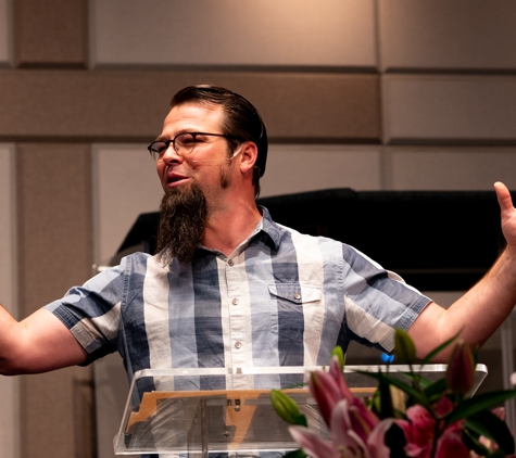 Southwest Hills Baptist Church - Beaverton, OR. Pastor Daniel Preaching.  His beard is alright (4/5 rating I'd say)