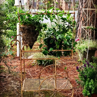 Palmetto Peddlers - Florence, SC. The all time find! Cast iron combination tea and flower cart! ��������❤️