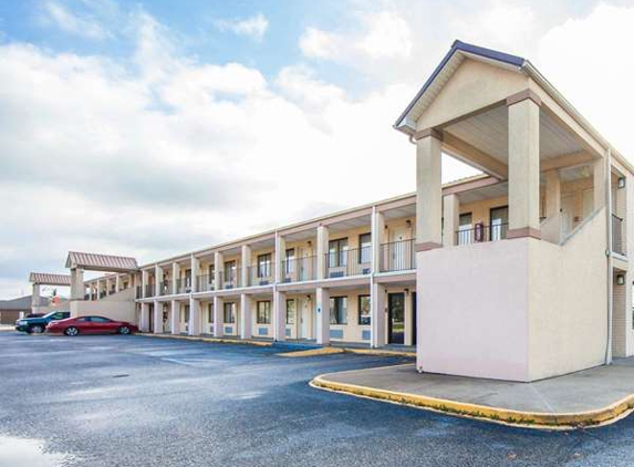 Econo Lodge - Grayson, KY