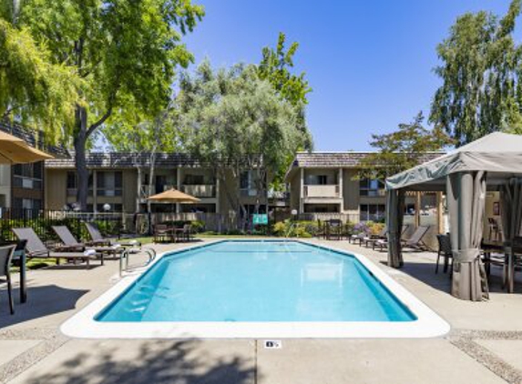 Sundale Apartments - Fremont, CA