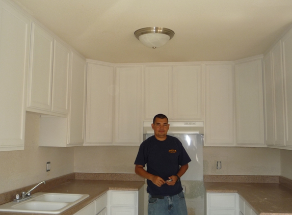 MORAS CUSTOM KITCHEN CABINETS - South El Monte, CA